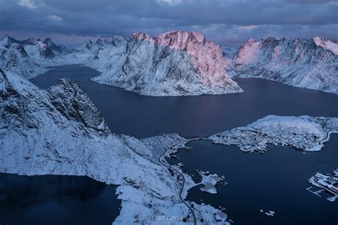 Reinebringen in Winter | Friday Photo #523 | Lofoten Islands Norway