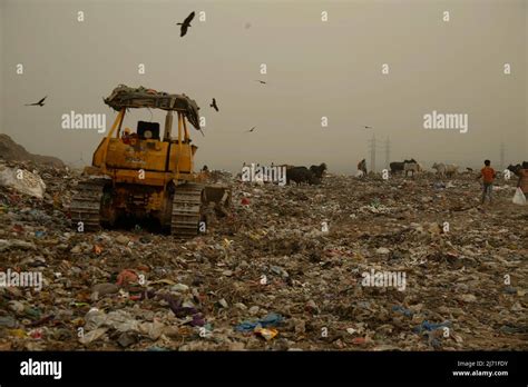 Garbage Dumping At The Bhalswa Landfill In Delhi India On May 3 2022