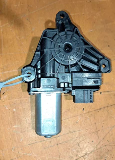 MOTEUR LÈVE GLACE AVANT droit pour MERCEDES BENZ CLASSE A W176 200 d