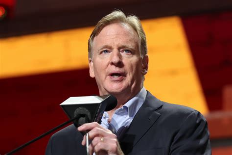 Roger Goodell Announces Decision On The Nfl S Dei Efforts The Spun