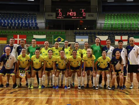 CBDS Seleção Feminina do Brasil estreia no Mundial de Futsal de