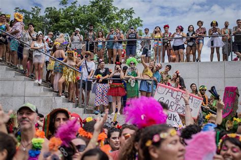 Bloco Vem C Minha Flor Cotidiano Fotografia Folha