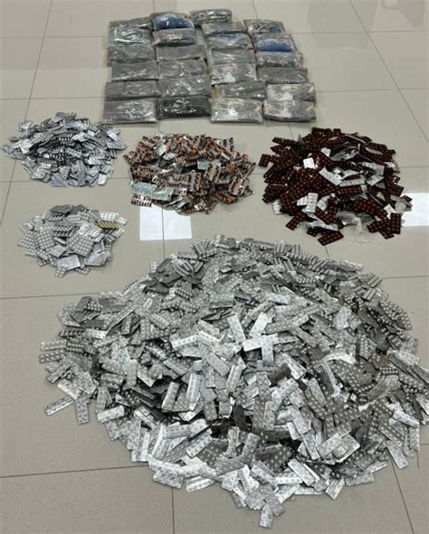 Attempt To Smuggle Over 54k Pills 25kg Of Hashish Foiled Oman Observer