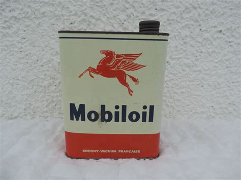 Bidons D Huiles Bidon Mobiloil R F Bidh Roule Et Vintage