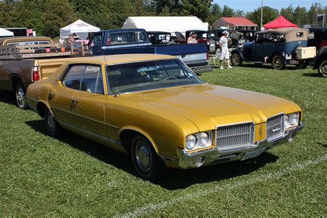 1971 Cutlass Supreme 4 Door Hardtop Explore Carphotos Pho Flickr