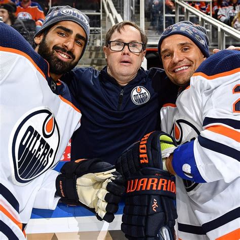 Jj And Reggie With Joey Moss At The 2018 Oilers Skills Competition