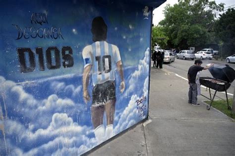 Un Año Sin D10s Los Homenajes A Maradona A 365 Días De Su Muerte