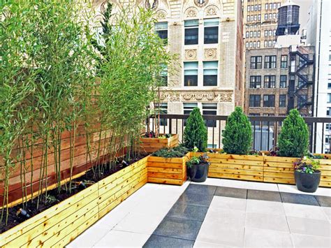 Chelsea Nyc Rooftop Terrace Design With Custom Cedar Planter Boxes