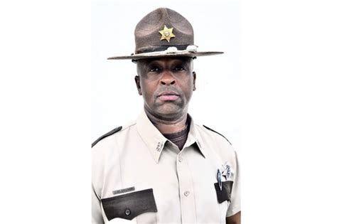 Mississippi Ex Sheriff Pleads Guilty To Lying To Fbi About Requesting Nude Photos From Inmate