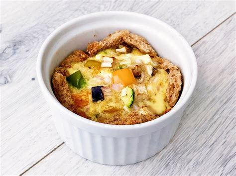 Oud Brood En Restjes Groente Over Maak Er Deze Leuke Mini Broodquiche