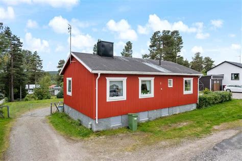 Villa Till Salu P Skogsgatan Jokkmokk Jokkmokk Booli Se