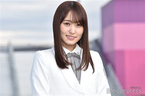 櫻坂46菅井友香、生田絵梨花“アイドル最後の日”に撮影した2ショット公開「感動する」「エモすぎる」と反響 モデルプレス