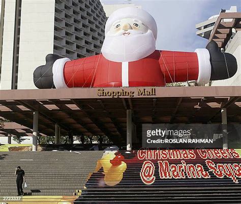 2247 Shopping Mall Santa Stock Photos High Res Pictures And Images