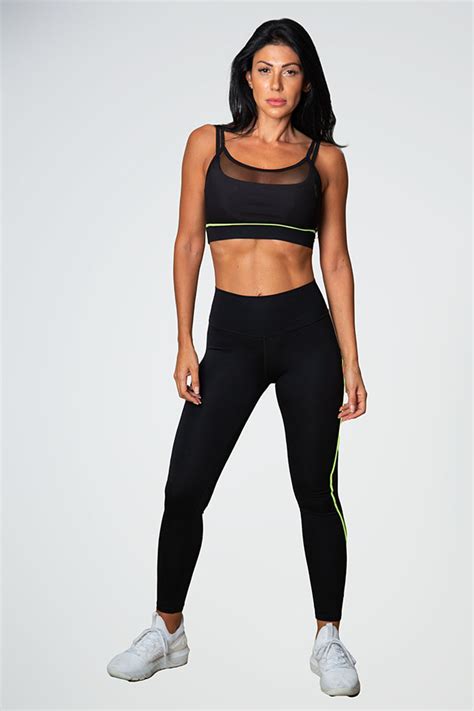 The Daring Sports Bra Corefit