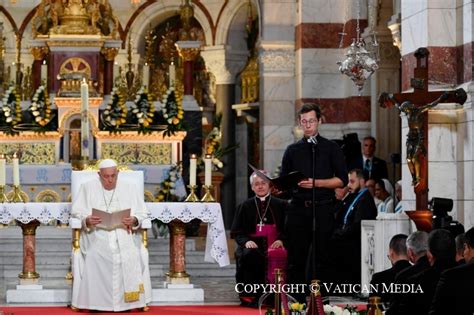 Viaje Apost Lico A Marsella Oraci N Mariana Con El Clero Diocesano