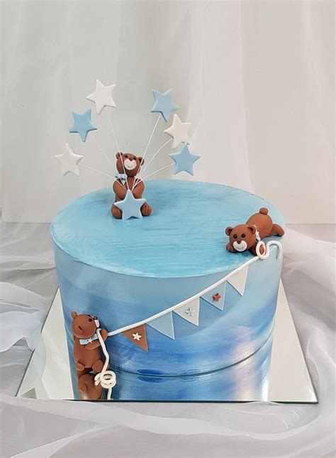 Bear And The Stars Decorated Cake By Tirki Cakesdecor