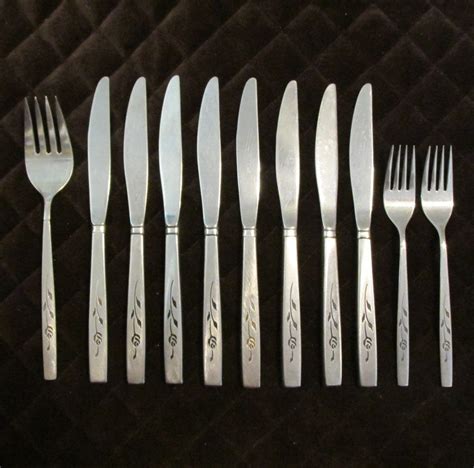 Oneida Oneidacraft Deluxe Stainless Flatware Capistrano Set Of 13 Silverware Replacement