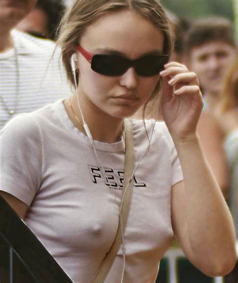 lily rose depp nude 14 Comment Séduire