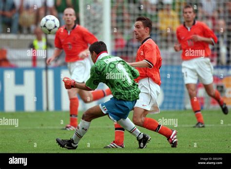 Mexico goalkeeper jorge campos left hi-res stock photography and images - Alamy