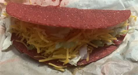 The Volcano Menu Returns! Taco Bell Volcano Taco (Review) - Food Rankers