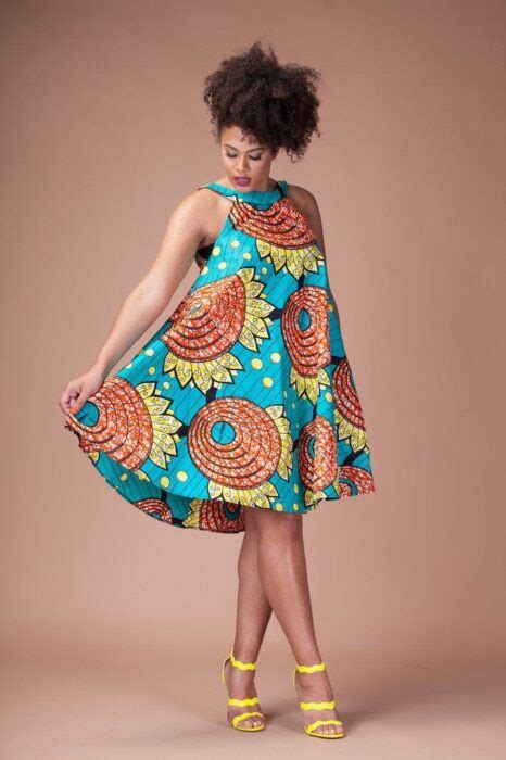 Recreate And Upgrade Your Wardrobe With These Classic Ankara Short Gown