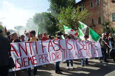 25 Aprile Roma In Corteo Per La Liberazione E Per La Libertà