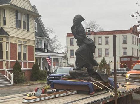 Snapshot: Tubman statue departs from Kingston – Daily Freeman