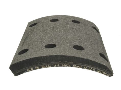 Тормозные накладки на полуприцеп: Тормозные колодки, накладки SAF ...