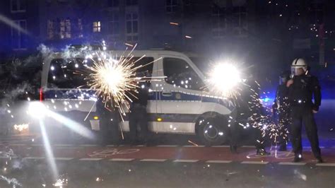 Raketen Und B Ller Wie Sich Polizei Und Feuerwehr Auf Silvester