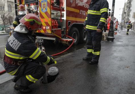 Pompieri Incendiu Hotel Centrul Vechi Galerie Foto Cu Incendiu Hotel