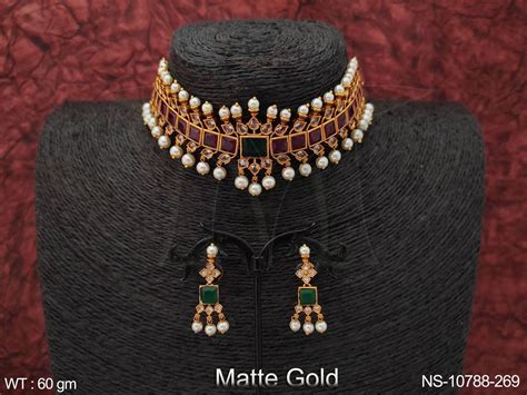 Matte Gold Polish Clustered Pearl Kemp Jewellery Party Wear Kemp Choker