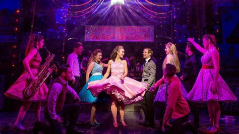 Dreamboats and Petticoats | EdinburghGuide.com