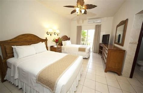 La Ensenada Beach Resort - All Inclusive Hotel 【 Tela, Honduras 】 Find ...