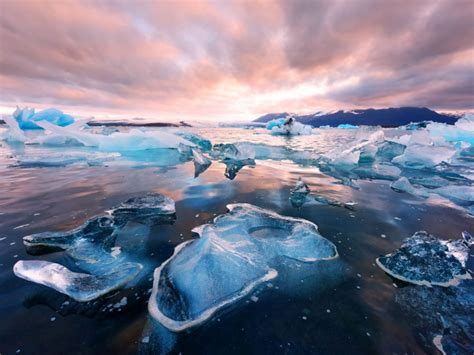 10 Stunning Iceland Attractions You Need to Visit Right Now