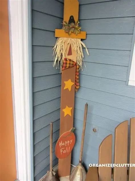 31 Cute Homemade Scarecrows For Fall