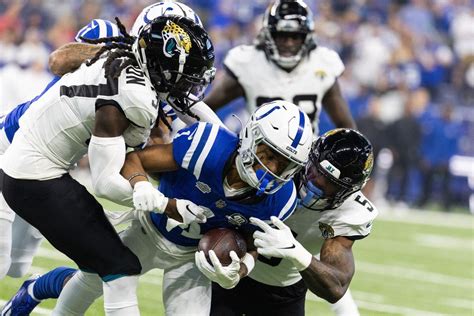 Jaguars Deal Colts Defeat Spoil Qb Anthony Richardsons Debut Reuters