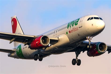 XA VAX Airbus A320 232 Viva Aerobus On Final Approach Flickr