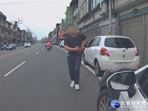 男子駕車突感不適 平鎮警即時救援幸無礙