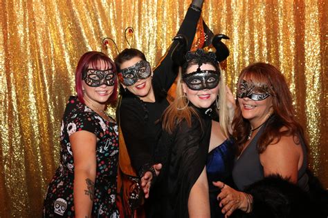 360 Booth Company - 360 Video Booth - TikTok Video Booth Rental | 360