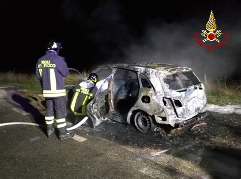 Auto Va A Fuoco Durante La Notte Nessun Ferito Siena News