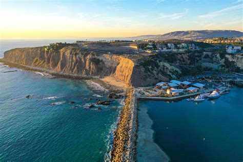 Dana Point Seawall Sunset In Orange County California Beacon Resources