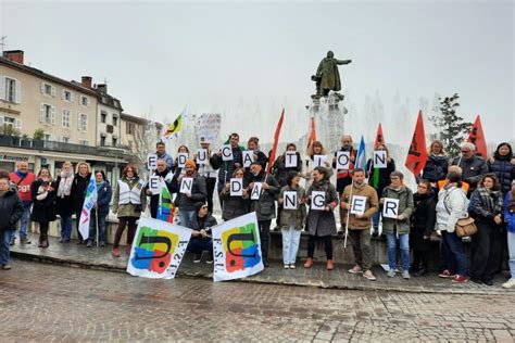 Gr Ve Des Enseignants Manifestants Cahors Ce Jeudi Er F Vrier