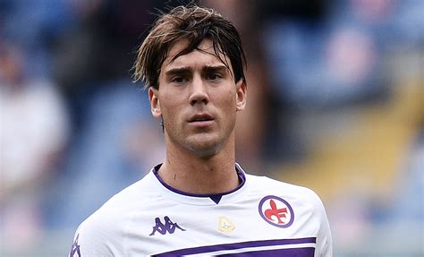 Vlahovic Juve possibile svolta la Fiorentina si tutela così Ultime