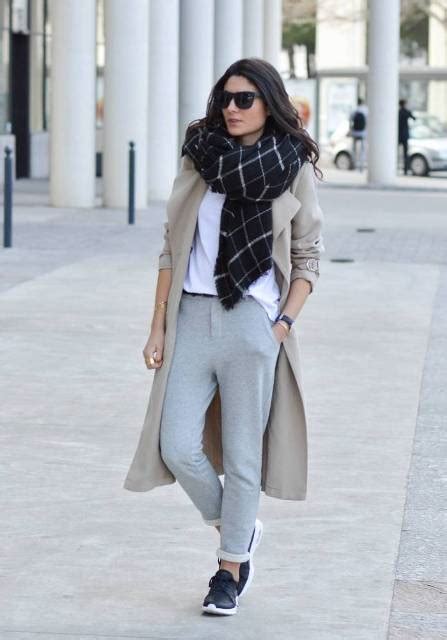 21 Women Outfits With Jogger Pants Styleoholic