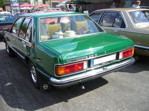 Heckansicht Eines Opel Commodore C 25s 1978 1982 Herner Oldies Am