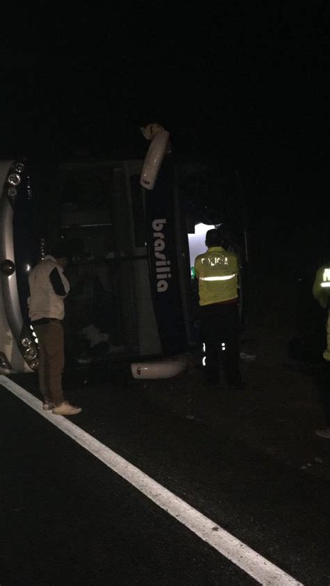 Accidente De Bus Que Iba De Bogotá A Lima Un Muerto Y 20 Heridos El