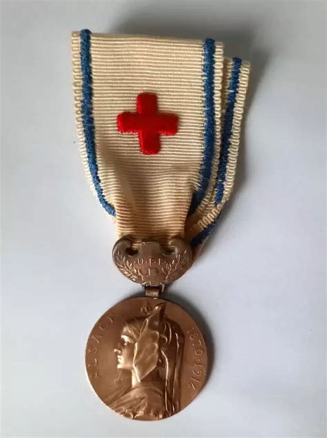 MÉDAILLE CROIX ROUGE FRANÇAISE Union des Femmes France Guerre 14 18