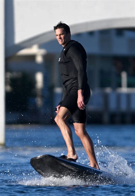 Tom Brady Goes Shirtless On Yacht Looks Like He Can Still Play In Nfl