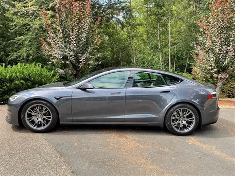 Tesla Model S Refresh With 19 Tempest Wheels And No Covers PIC