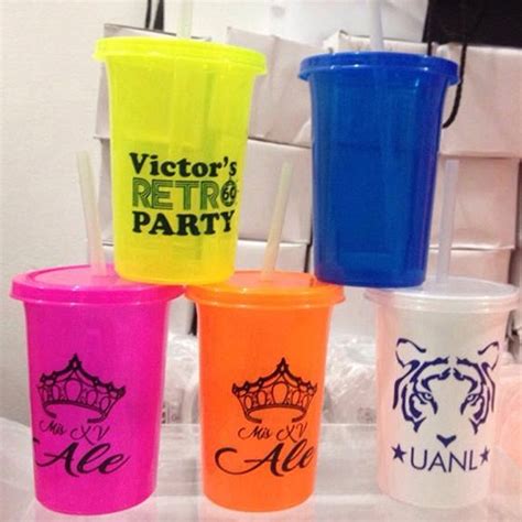 Vasos con Popote Personalizados Nahuí Eventos